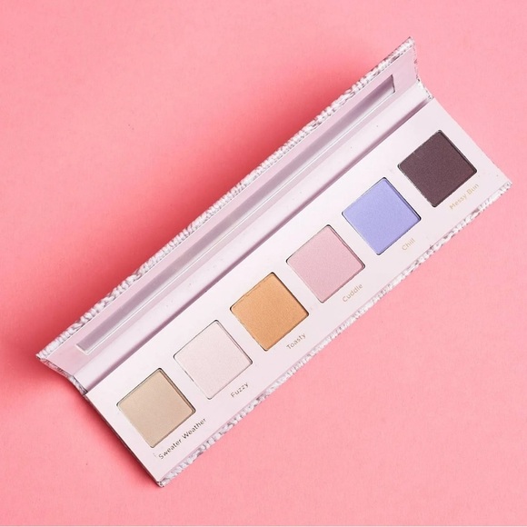 Dominique Cosmetics Sweater Weather Eyeshadow Palette - Picture 3 of 7